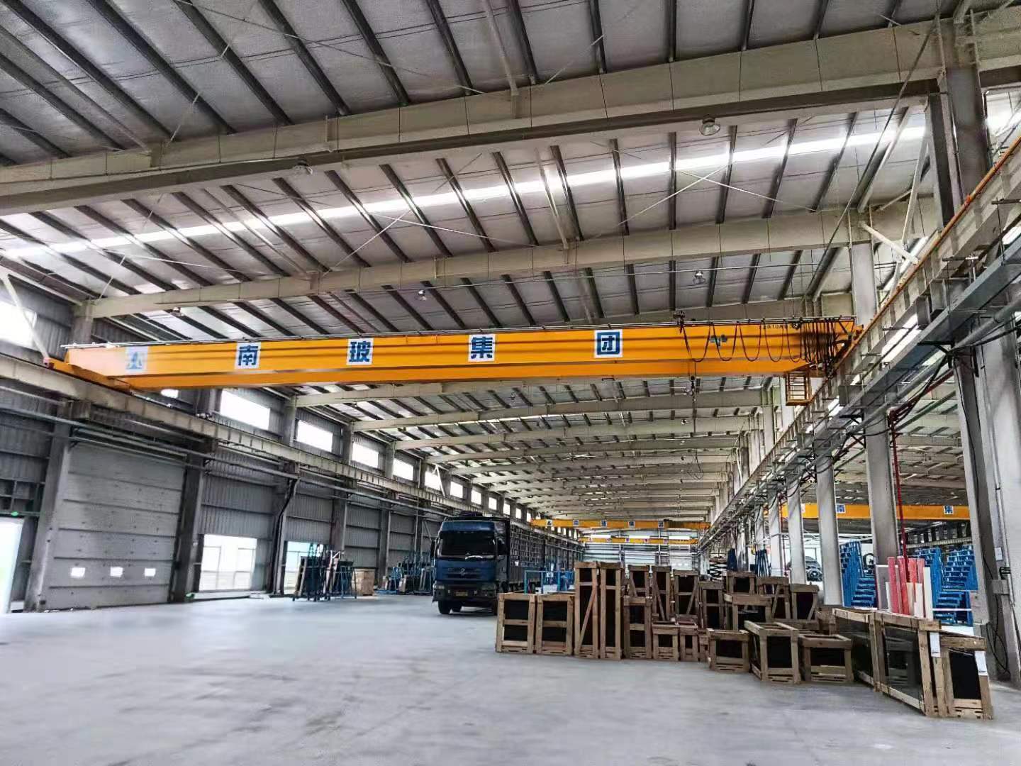 南玻玻璃歐式雙梁起重機