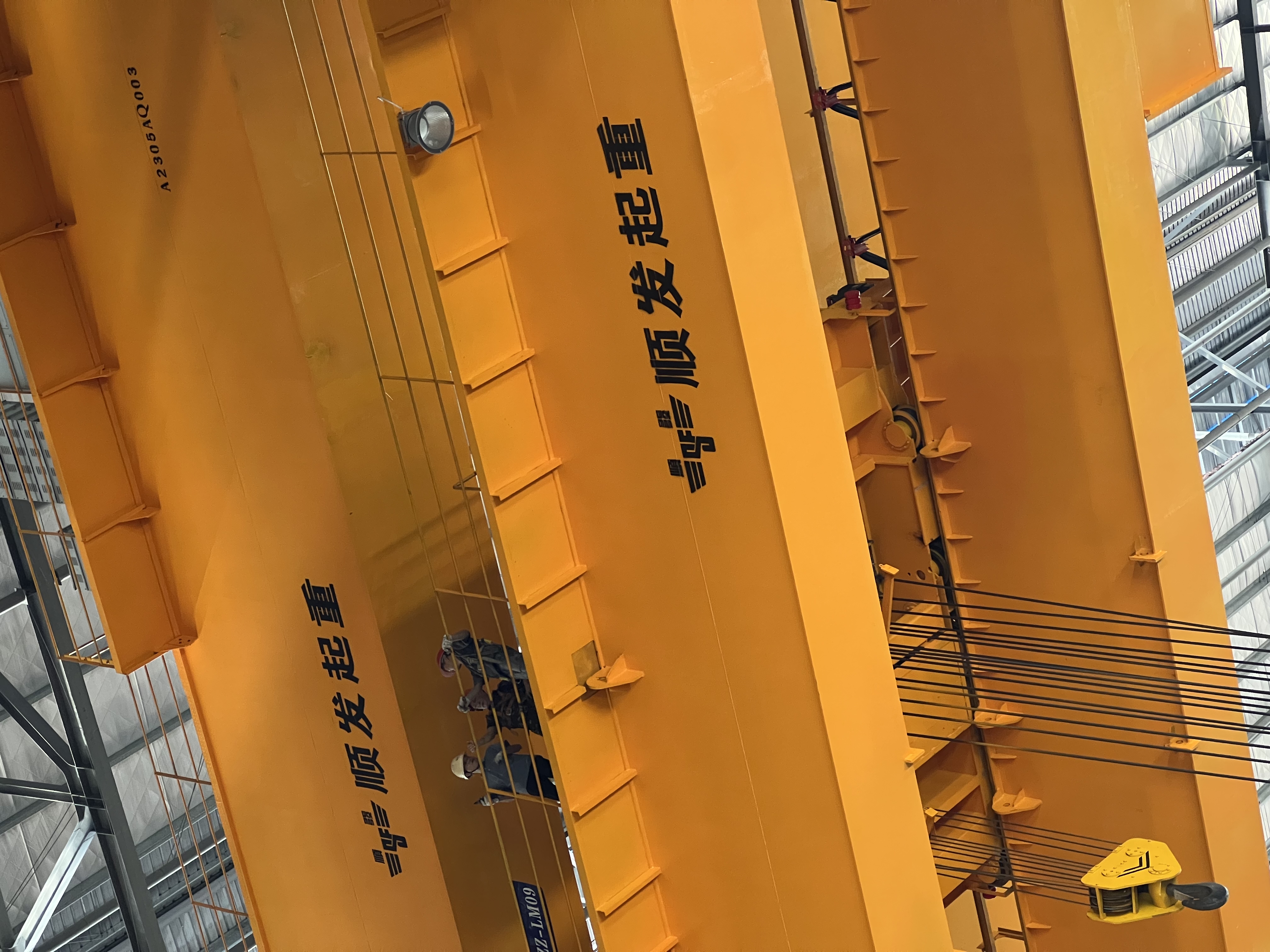 量身定制的起重解決方案.jpg 廣東金志利科技(200/50噸&100/32噸)